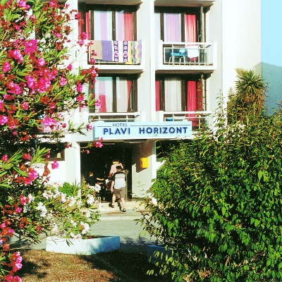 vstup_do_hotelu.jpg